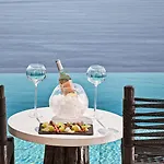 Курортный комплекс Myconian Utopia Relais & Chateaux