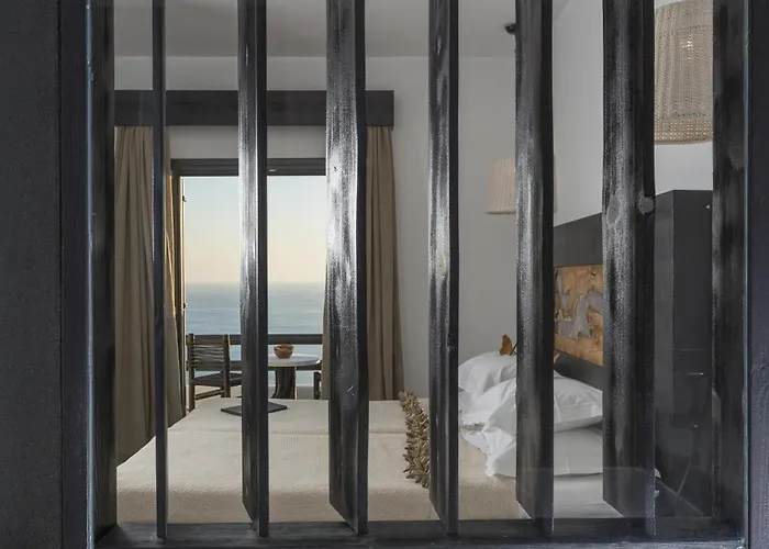 Myconian Utopia Relais & Chateaux Rezort Elia (Mykonos)