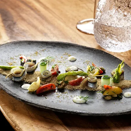 Myconian Utopia Relais & Chateaux Elia (Mykonos)