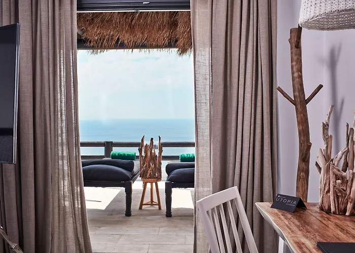 אתר נופש Myconian Utopia Relais & Chateaux 5*