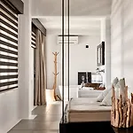 Myconian Utopia Relais&chateaux