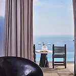 Myconian Utopia Relais&chateaux 5*
