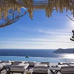 Myconian Utopia Relais&chateaux 5*