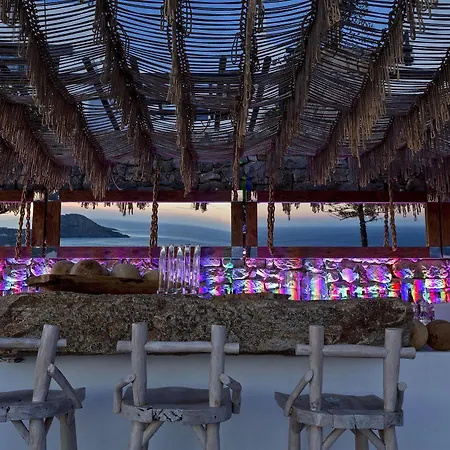 Myconian Utopia Relais & Chateaux Resort 5*